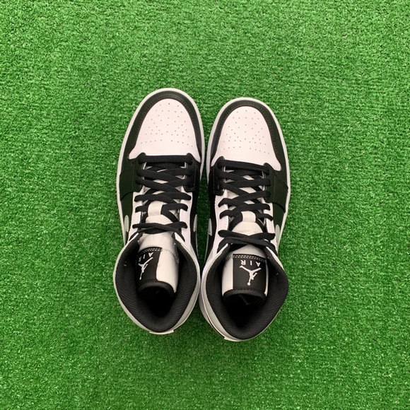 -Edm- 🐼*NEW* Air Jordan 1 Mid “White Shadow” (Sz 10) - Picture 6 of 10